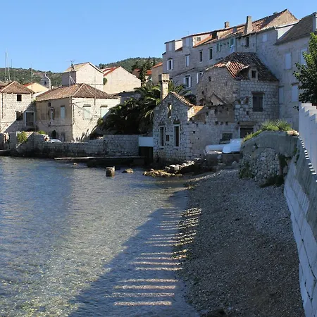 Triple Vis 3034e Maison d'hôtes 3*
