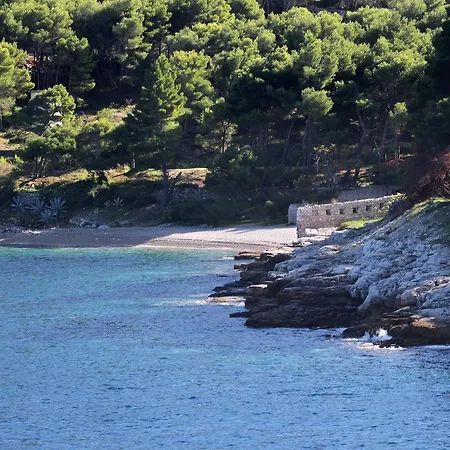 Triple Vis 3034e Maison d'hôtes Vis